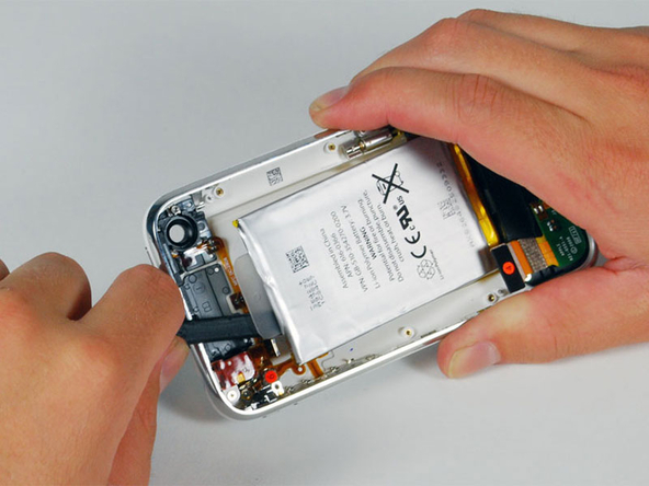 remplacement-batterie-iphone-3gs-7
