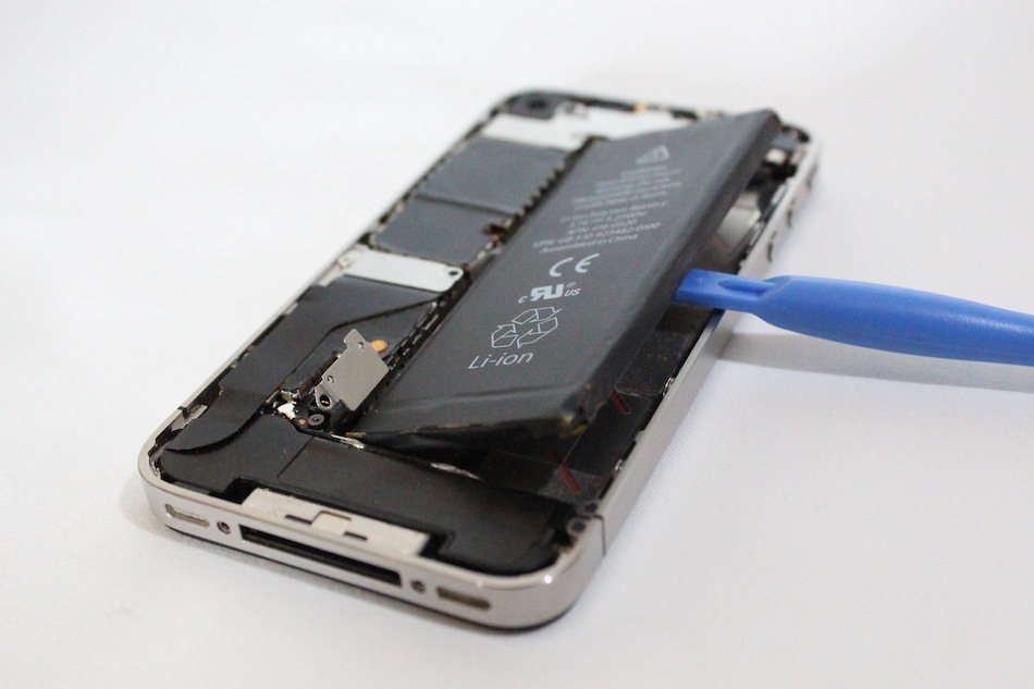 Changement batterie iphone 4